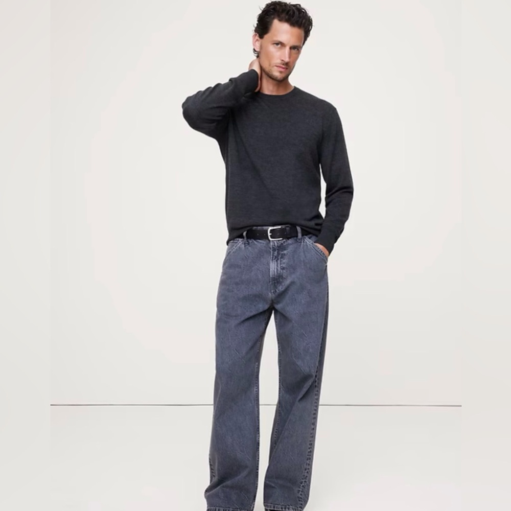 Banana Republic Crew Neck 100% Merino Wool Men's Charcoal Gray Sweater Medium